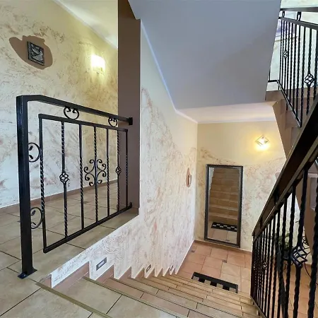 בית אירוח Topola *